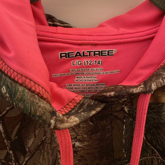 Realtree Camo Hoodie - Picture 2 of 3